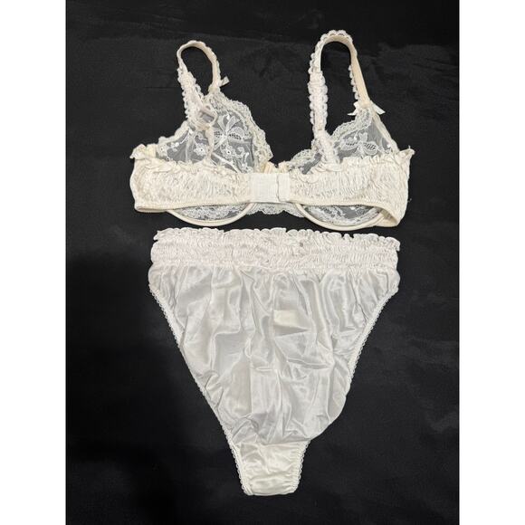 Vintage 90s Victoria's Secret Second Skin High Cut Brief Panties L Bra 36C White - Picture 15 of 15